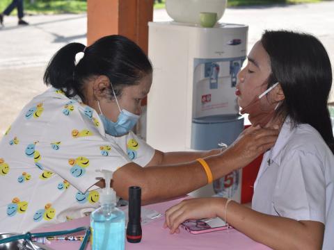 โครงการตรวจสุขภาพนักเรียน นักศึกษา ประจำปีการศึกษา 2563 ณ หอประช