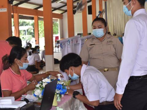 โครงการตรวจสุขภาพนักเรียน นักศึกษา ประจำปีการศึกษา 2563 ณ หอประช